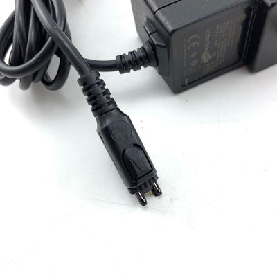 TETRA MTH500 MTH800 Walkie Talkie Interphone Charger para carregamento fácil e conveniente