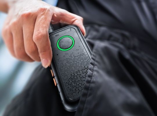 Commercial preto Mini Thin Outdoor Walkie Talkie Portátil Leve 1,7*13,5*5,4cm