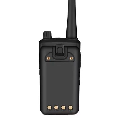 3-10KM Talk Range Digital DPMR Commercial Two Way Radio Walkie Talkie para Mag One VZ-D135