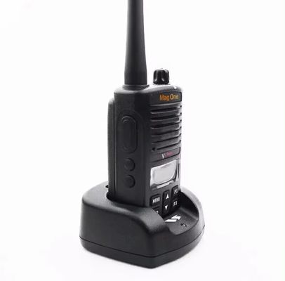 3-10KM Talk Range Digital DPMR Commercial Two Way Radio Walkie Talkie para Mag One VZ-D135