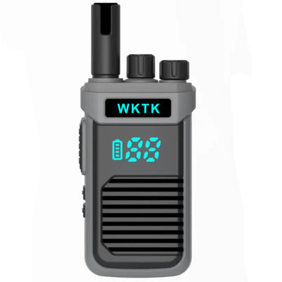 Potência de saída de 2W UHF Walkie Talkie portátil G86 400-470MHz com resistência à água IPX-1
