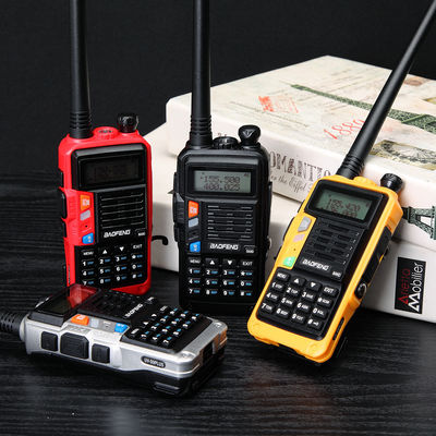 8 Watt Walkie-Talkie UV-S9plus UHF VHF rádio portátil BAOFENG com bateria de 2200mAh