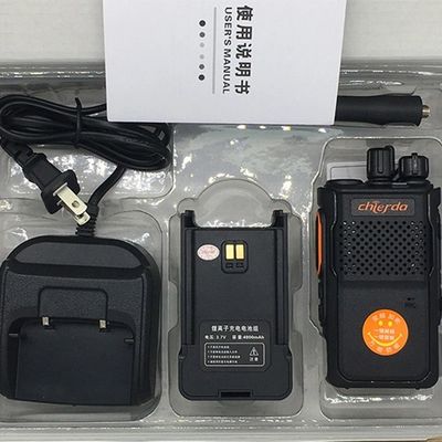 Chierda Tc68 Walkie Talkie Perfeito para comunicação ao ar livre 7.4V Voltagem de operação