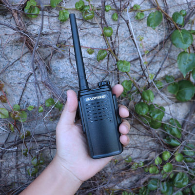 Baofeng W31E Talkie Walkie 5Watt Potência de saída 4.2V Voltagem de operação para profissional