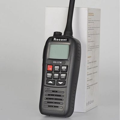 Recentes RS-37m IP67 Impermeável 5W VHF 2 Way Long Range Walkie Talkie Radio Marítimo