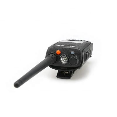 Intercomunicador sem fio de 160g Baofeng DM-1702 com resistência à água IPX5 e alarme de emergência