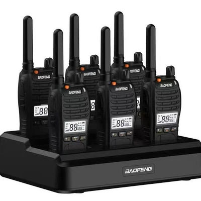 Walkie Talkie com carregador de seis vias com faixa de frequência 136-174/403-527MHZ e função VOX