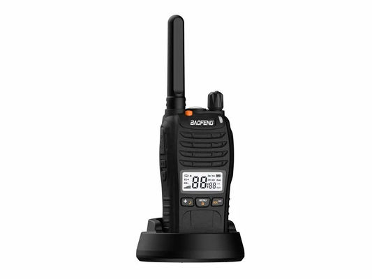 Walkie Talkie com carregador de seis vias com faixa de frequência 136-174/403-527MHZ e função VOX