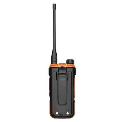 Dual Band Walkie Talkie Digital XIR P3688 DP1400 CP200D DEP450 com e cor preta