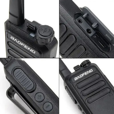 Carregamento USB Radio Walkie Talkie de duas vias 115 * 60 * 33mm com modelos digitais XIR P3688