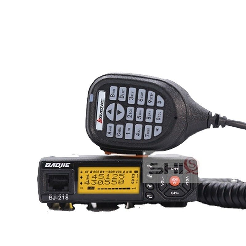 25W Máxima potência de saída DC7.4V Baojie BJ-218 Car Mini Transceptor de rádio móvel de longo alcance