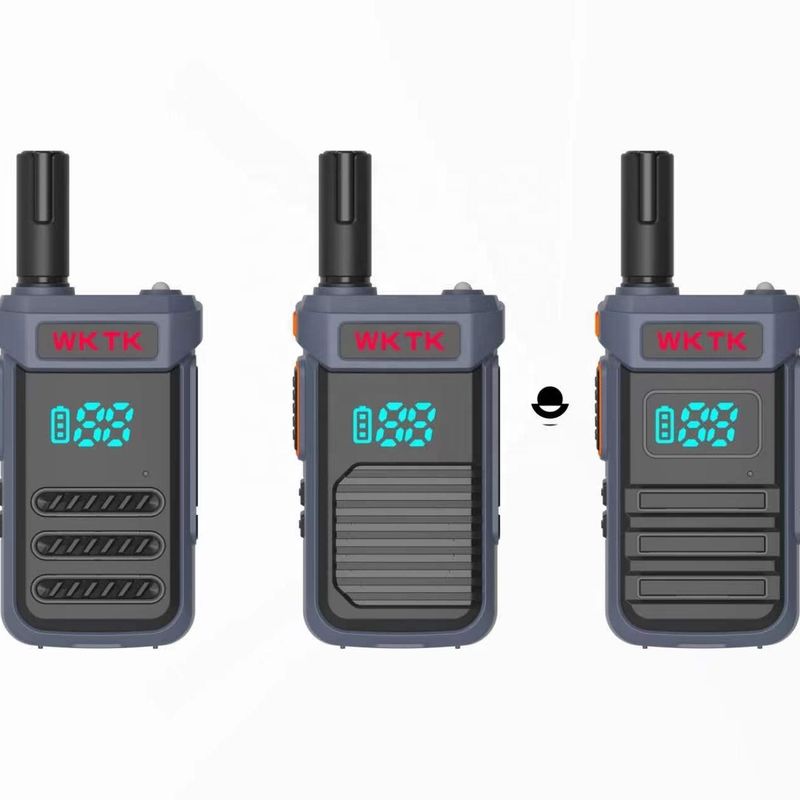 2W/0.5W Potência de saída Walkie Talkie POC Radio com rede Wifi e alto-falante Android preto