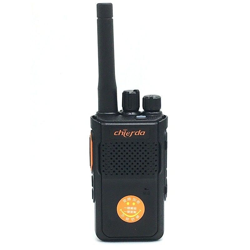 Chierda Tc68 Walkie Talkie Perfeito para comunicação ao ar livre 7.4V Voltagem de operação
